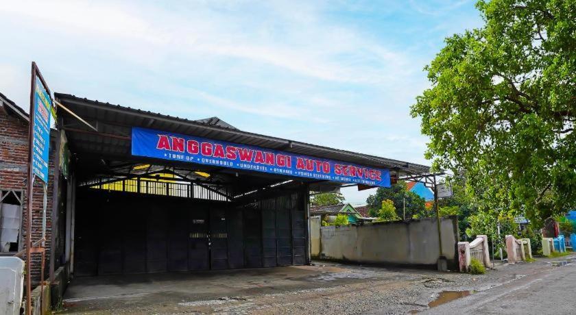 Oyo 92202 Kost Auto Syariah Anggaswangi Hotel Sidoarjo Exterior photo